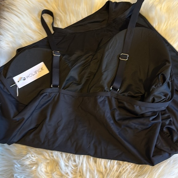 HOLIPICK Black One-Piece Swimsuit - Picture 6 of 11